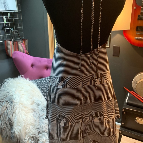 NWOT Volcom Halter Dress (N) - Picture 2 of 5